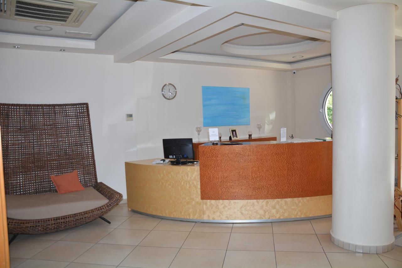 Poseidon Hotel Paralia  외부 사진